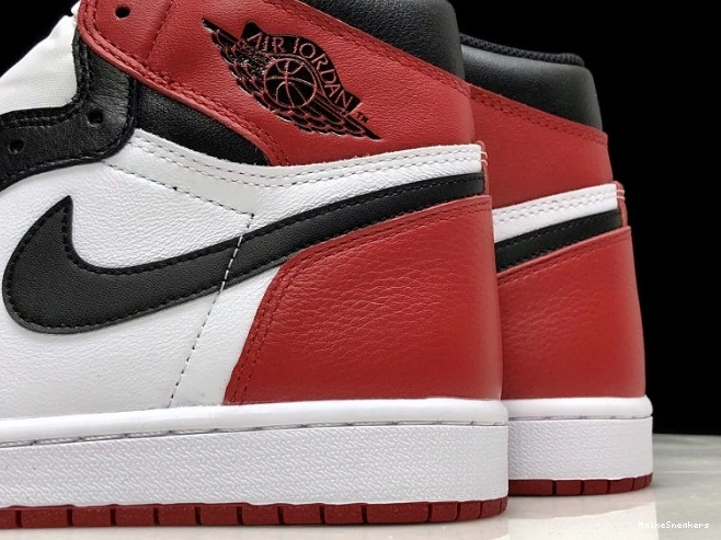 MaikeSneakers 555088-125 Black Toe Retro Air 1 Jordan 0706